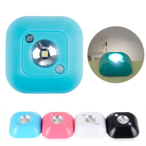 LED Night Light Power Faille Faille Light Motion Sensor Lamp com crepúsculo para Dawn Smart Sensor Lanterna Auto On/Off Gabinete Stairs Closet LL