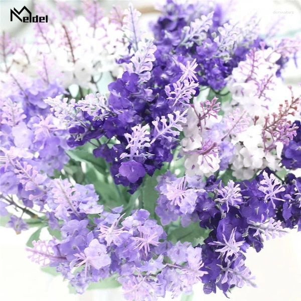 Flores de casamento Meldel Bride Bouquet Buquet Artificial Flores de Lavanda Purple Bridesmaid Holding Acessórios Diy Home Decoration