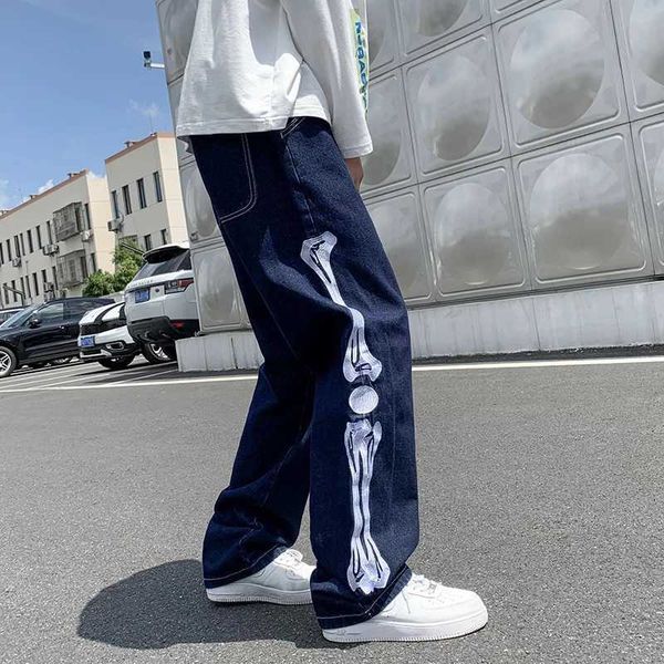 Jeans masculinos Mens Skeleton Bag casual Jeans Mens japonês roupas de rua de rua larga calça jeans de jeans de jeans azul retro calntsl2405