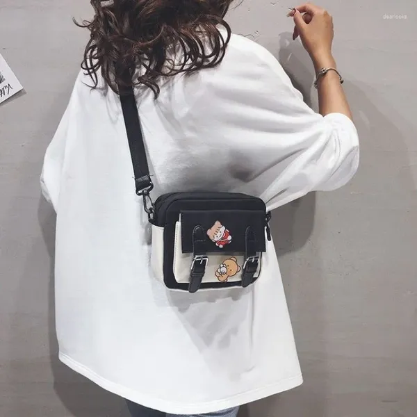 Akşam çantaları Crossbody kadın 2024 Sevimli Kız Tuval Öğrenci Kore versiyonu tek omuzlu küçük kare çanta çok fonksiyonlu all-maç çapraz