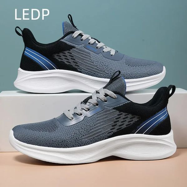 Scarpe da ginnastica maschile di sneaker casual Nuovo in punta leggera di punta originale maschile sneakers bestseller in 2023 prodotti