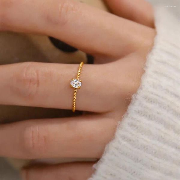 Clusterringe 2024 glänzend kubisch Zirkonia Edelstahl 18K Gold plattiert Twist Stapelbar für Frauen Hochzeit Verlobungsring Juwely Geschenk