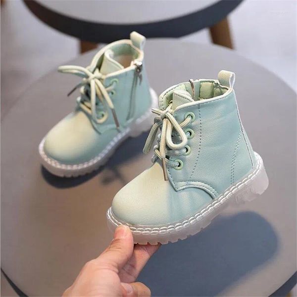 Boots Children's Riding 2024 Spring Autumn Fashion Girls Girls Scarpe casual di alta qualità ragazzi in pelle