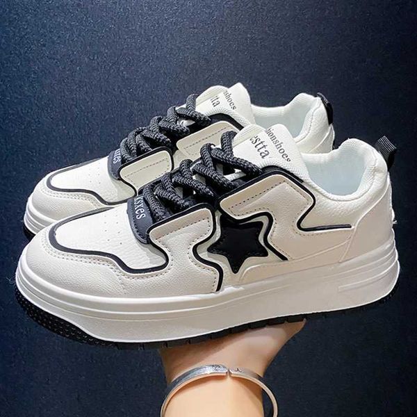 Sapatos casuais Autumn Women Sneakers Plataforma Lace Up Star Skateboard Trainers Flat Trainers Running Tennis Sports Shoes Casual ao ar livre 35-40 240506