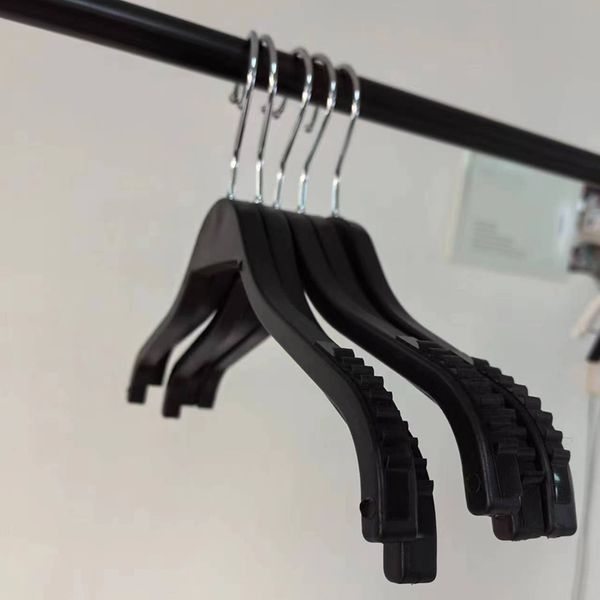 Preço barato Plastic Wardrobe Hanger