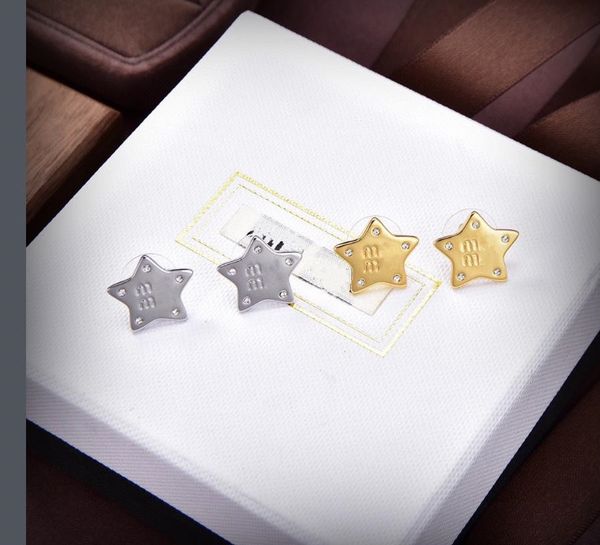 Stern Stud Ohrringe für Frauen Luxus Mädchen 18K Gold plattiert Kupferstars Brief Kronleuchter Ohrring Schmuck Geschenke kostenlos Schiff