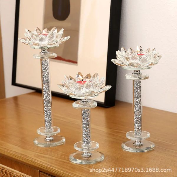 Держатели 3pcs Lotus Crystal Candlestick Серебряная стеклянная подсвечника Декоративные свечи Сстав