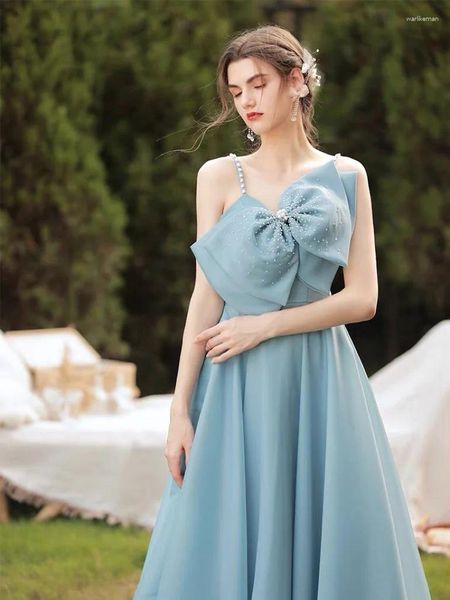 Landebahnkleider Luxusblau Promi mit Bow Spaghetti -Gurten Schnürung Rückenfreier bodenlanger Party Elegant Prom Abend Brautjungfer Kleid