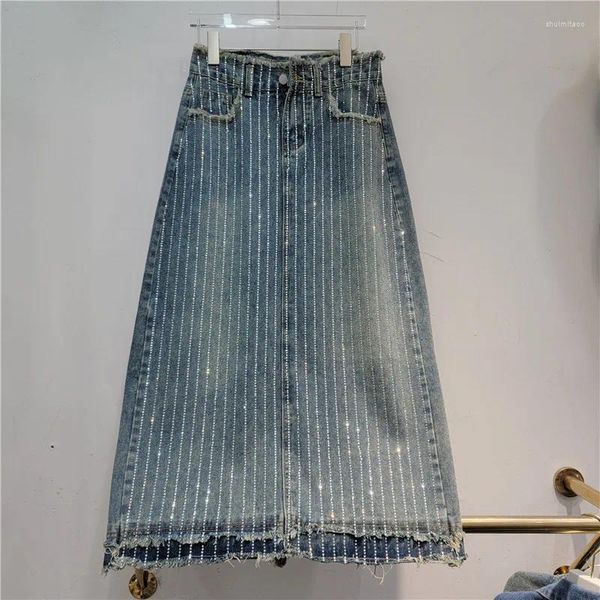 Röcke Damen -Denimrock -Rock High Stripes Diamant Strass gewaschene blaue Split Burrs Long 2024 Winter Mode