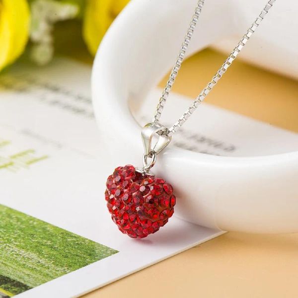 Collane a ciondolo a ciondolo Red Dimensional Heart Zirconia Collana Fashi