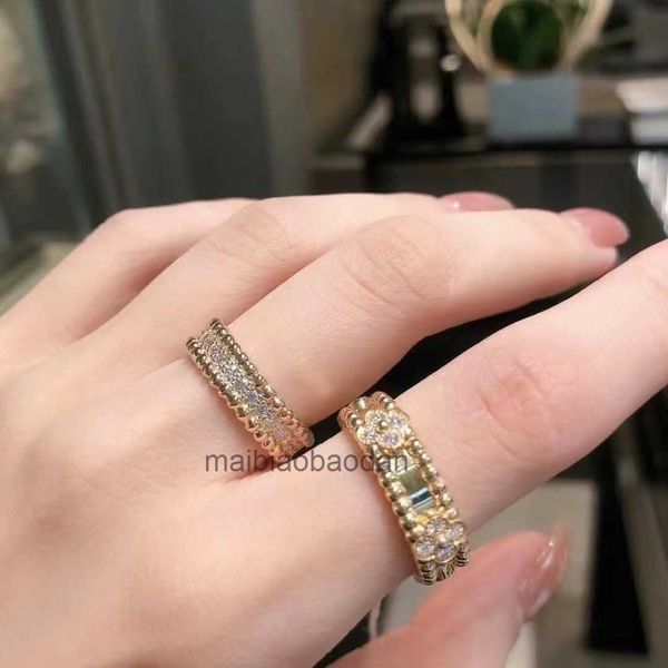 Designer Luxury Jewelry Ring Vancllf 18K Gold Counter com o mesmo estilo caleidoscópio anel duplo conjunto de diamantes empilhados com bordas de borda como presente para namorada