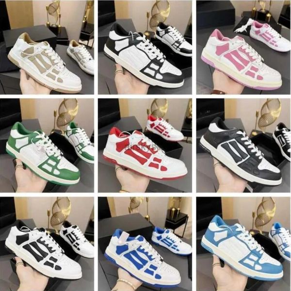 Hausschuhe Skel Running Shoes Sneakers Marke Designer Männer Frauen Freizeitschuhe Designer Low Shoe Lederknochen Applikat Upper Eva Fußbette Sport Sport