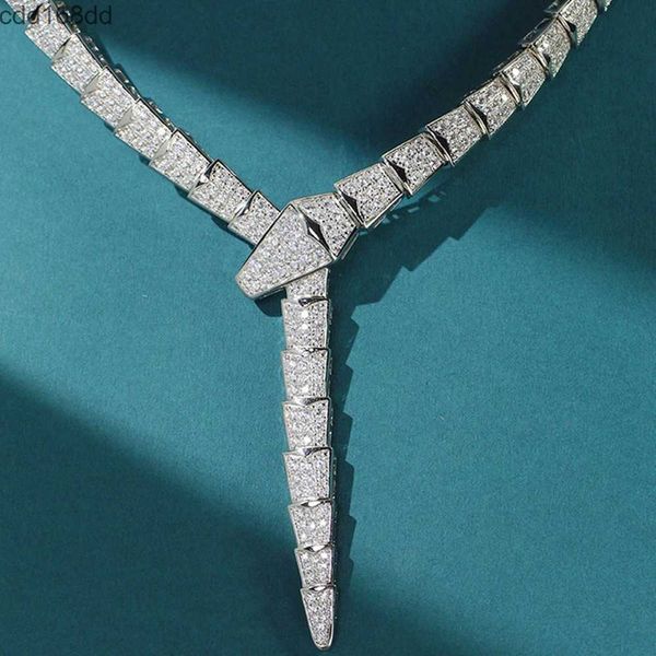 Anhänger Halsketten Chokers Klassische Mode Voller Zirkon Diamantstein breit oder n schlangengeformte Halskette Frauen Luxusdesigner Gold plattiert Schmuck 231129