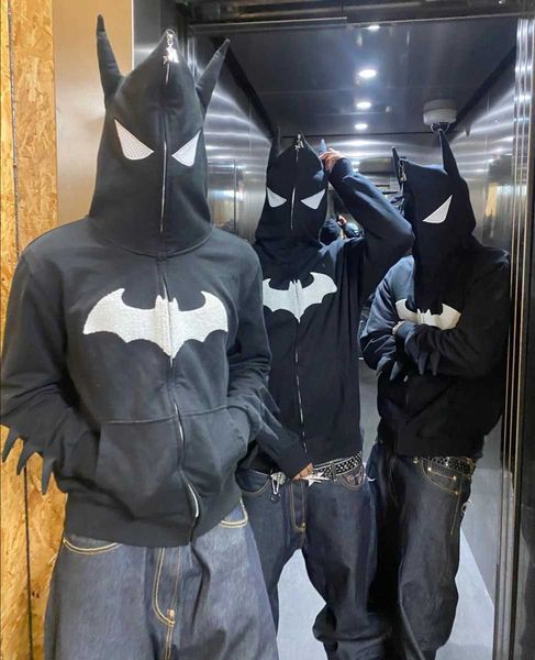 Мужские толстовки толстовок Retro y2k Bat Вышитая толстовка с капюшоном 2024 Atum Streetwear Свободная рукавая одежда Y2K Одежда