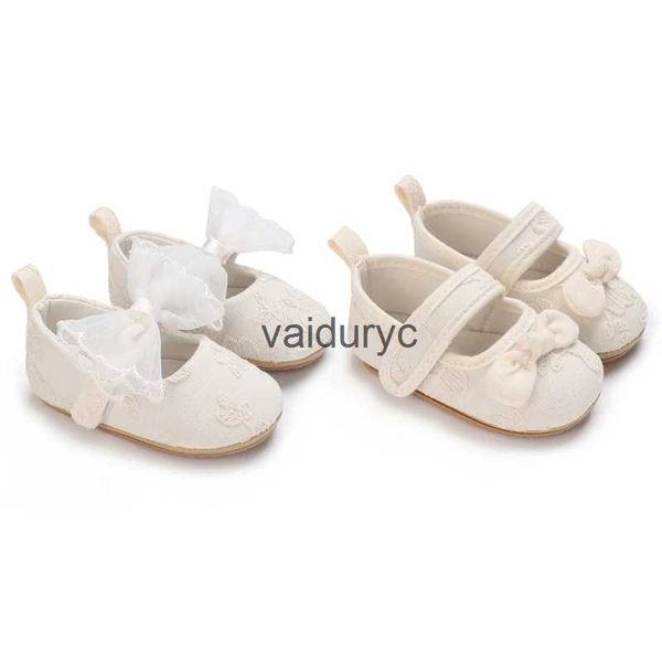 Tênis tênis puro sapatos de bebê de bebê nó arco recém-nascido First Walker Flor Bordado Princess Canvas Childrens Pre 0-18M H240506