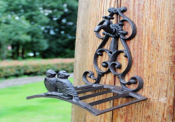 Небольшой чугунный держатель шланг оборудование металлическая веревка для подвески стойки стойки птицы вода для сада сад двор двор вилла на стене Dec2617876