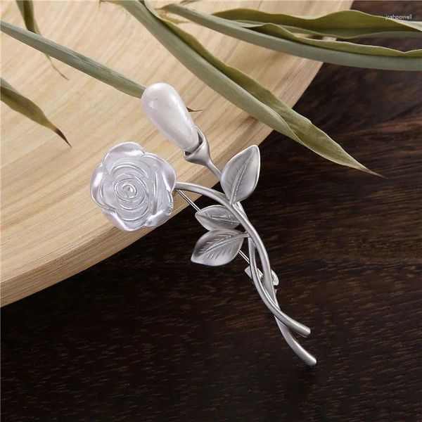 Broches Matte Silver Plated Flower Broche Bridal Wedding Party Pin Pin Broches Elegantes para mulheres Pearl simulado