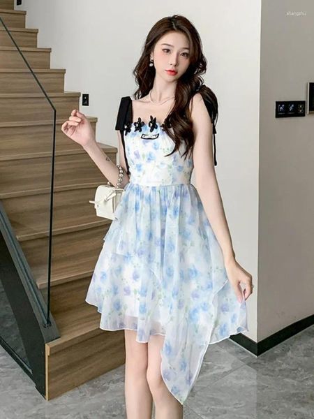 Lässige Kleider Sommer 2024 blau gedruckter floraler süßer Mini -Kleid Frauen Kurzparty weibliche koreanische Stil Mode unregelmäßiger Slip