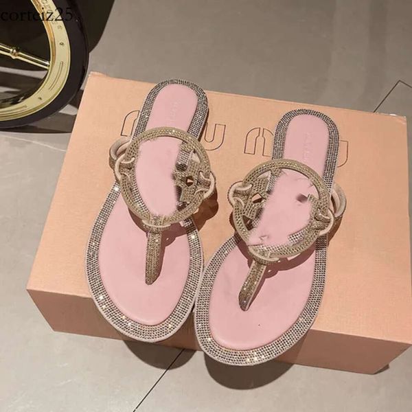 Tori Birch Sandal Designer Sandale Reisen Großgröße Sandale Sommer Cool Pantoffeln für Frauen Sommer Outwear Flat unten Strandschuhe für Frauen PI 698