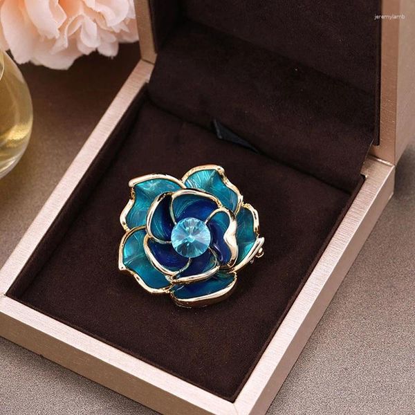 Broches azuis Camellia Broche Fashion Luxury Rhinestone IMITAÇÃO PIN PARA PARA PARA MULHERES ROODOS CORSAGEM ACESSÓRIOS DE JOIXAS DE LAPEL