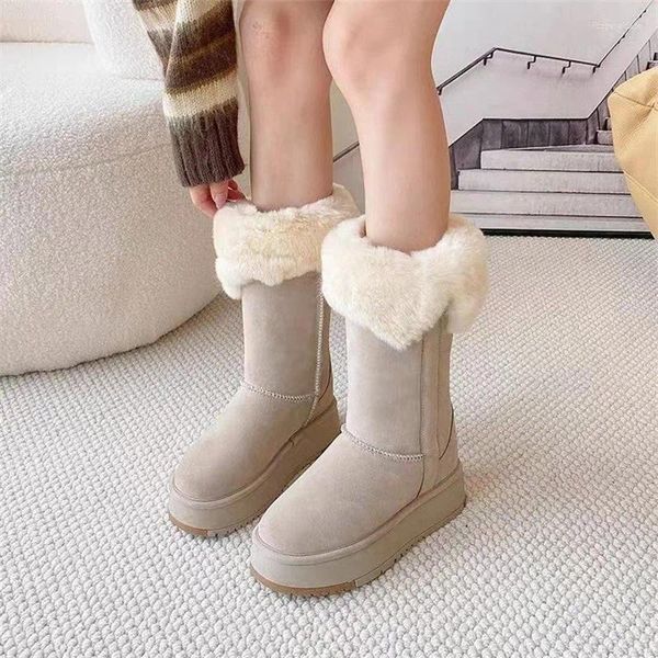 Botas de estilo coreano redondo dedo dedo sólido botte femme rebanho de borda giration botas altas Silp-on borracha sola feminina inverno 2024