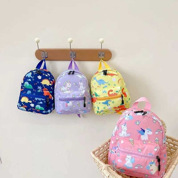 Zaini 1 simpatico zaino per bambini cartoni animati per ragazzi e ragazze animali dinosauri borse di stoffa oxford per bambini viaggia backpacksl240502