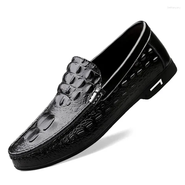 Sapatos casuais homens cocôs de couro calçados de estilo crocodilo de crocodilo em barco de condução plana masculino clássico chaussure homme 38-46