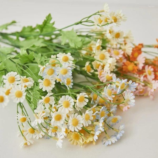 Fiori decorativi fiore artificiale fai -da -te piccolo bouquet gerbera seta camomilla finta per il matrimonio di San Valentino decori