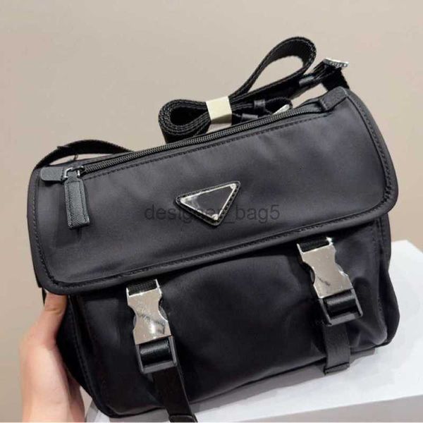 10A+ Ayna Kalitesi Tasarımcı Çanta Paraşüt Naylon Bez Anne ve Çocuk Çantası Oxford Bez Tek Omuz Crossbody Çantası Çok bölmeli Postacı Çanta