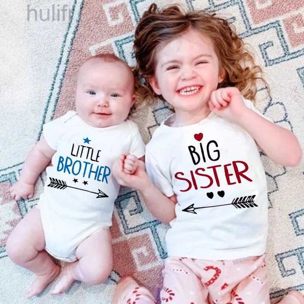 Família combinando roupas irmãs mais velhas irmãos irmãos que combinam camisetas meninos garotas roupas de verão tops tops bodysuuit de recém -nascidos festas de aniversário roupas d240507