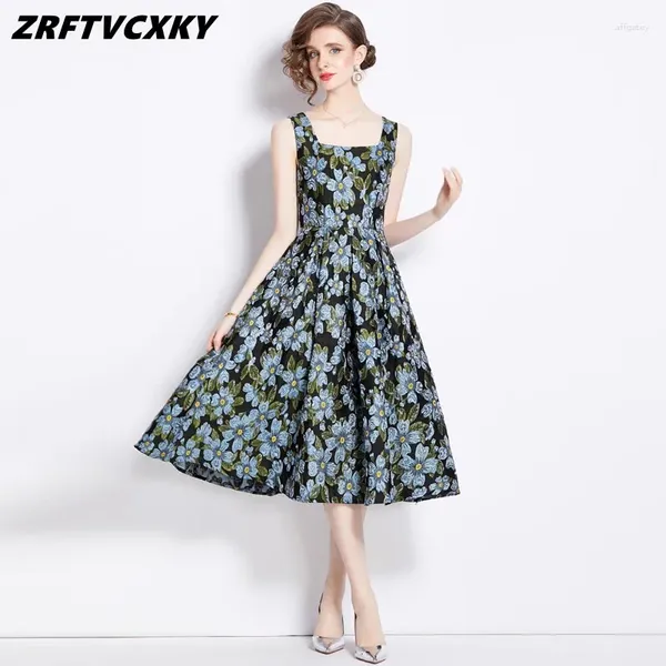 Lässige Kleider hochwertige süße florale Jacquard Frauen Mode Square Neck Blume Druck einfacher ärmellose Sommerschlinge Midi Kleid