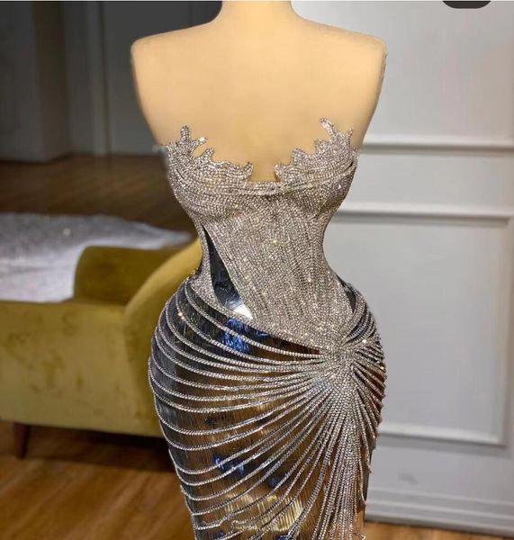 Abendkleid Kylie Jenner Langes Kleid von Schulter silbernen Kristallen Scheide Schatz Yousef Aljasmi Kim Kardashian Frauen Stoff Kylie Jenner