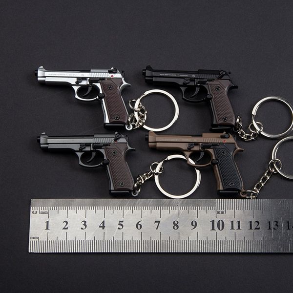 Nuovo arrivo Creative Creative 92f pistola pistola giocattolo in lega mini metallo torchia metallica in miniatura a pendente modello 92f per bambini regali di compleanno per bambini Keyring 033