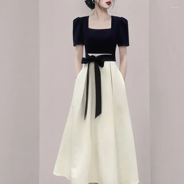 Вечеринка элегантные летние черно -белые лоскутные шнурки платье Франция Шикар -дизайнерский женский квадратный воротничный рукав высокий талия миди