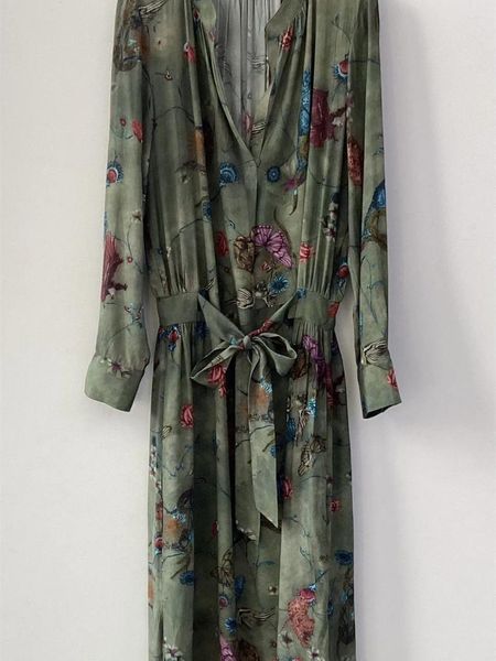 Lässige Kleider Vintage Butterfly Tierdruck Frauenkleid 2024 weibliche Schnürpeak-up Taille O-Neck Long Sleeve Falten Midi Robe