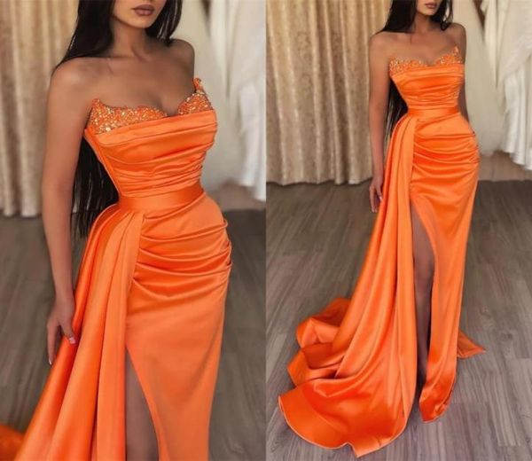 Seksi turuncu sırtsız balo elbiseleri kılıf sweatheart yüksek bölünmüş pileler uzun balo resmi gece önlükleri 2023 kolsuz fantezi elbiseler1588356