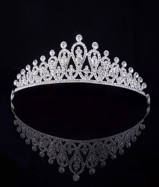 Silber Braut Tiara Crown Vintage Braut Hochzeit Tiaras und Kronen für Frauen Kopfschmuck Einfacher stilvoller weiblicher Haarzubehör2746588