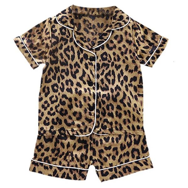 Pijama infantil Conjunto de leopardo seda cetim crianças meninos meninas roupas de dormir de roupas de dormir definidas blusas de manga curta Topsshorts roupas de dormir 240506