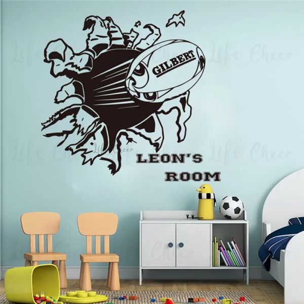 Adesivi Nome personalizzato Rugby Wall Sticker Boy Room Nursery Grande calcio Custom Nome Sport Ball Decal Decal Decorazioni in vinile