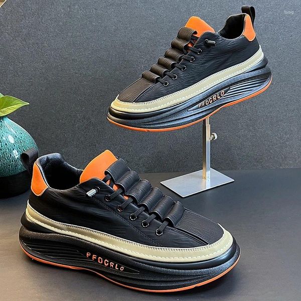 Scarpe casual Arrivo uomini Slip Fashion su mocassini designer di lusso maschio Korea Tensione dei giovani Aumento di gigante Sneaker traspiranti