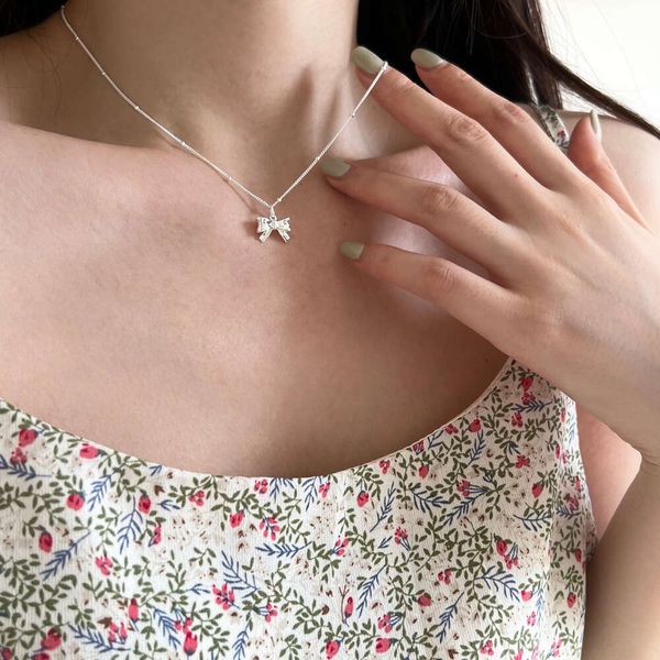 Designer -Halskette Sterling Bogen Halskette süße süße Socialite Butterfly Colarbone -Kette Japanisch und koreanischer Student Sier Pendant Schmuckketten für Halsketten