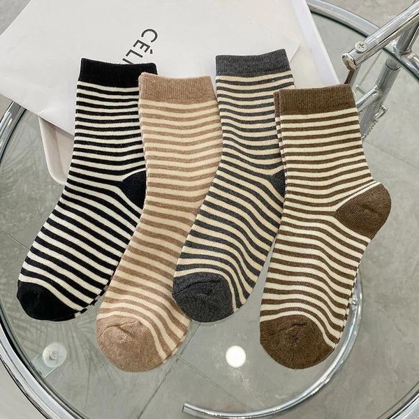 Frauen Socken Baumwolle japanischer Stil Großhandel Streifen Harajuku Calsetines Mujer Short for Girls Geschenk Damen Striped Sox