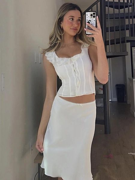 Abiti da lavoro 2024 Store Women White Like Silk Crop Top e Skirt Set Summer Ruffle ufficiale ufficiale