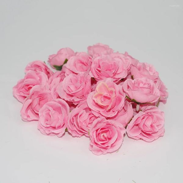 Fiori decorativi 50pcs 3cm mini mini artificiale fiore di seta teste falsi per decorazioni per feste di nozze accessori fatti a mano Regalo di San Valentino