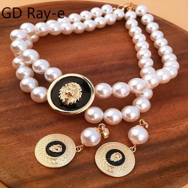 Fashion Womens Set Jewelry Elegant Pearl Lion Head Design Baroque Romantic Style per il regalo di usura quotidiana Regalo per feste 240425