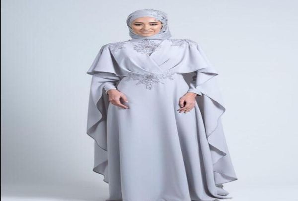 Muslimische Abendkleider 2019 hoher Nacken langärmelige Spitze Satin formelle Hijab Islamische Dubai Kaftan Saudi -Arabisch -Boden Abend 2162936