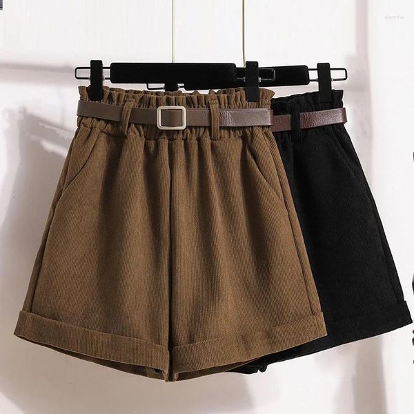 Frauenshorts Kaffee Elastizität Hochtütig Retro Cord mit Gürtel Herbst Winter Wide Leg Short Hosen weiblich gerollt