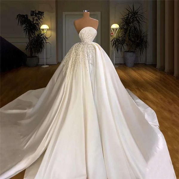 Perlen Kleider Satin Wunderschöner Kristall Muslim Hochzeit Gepnsamer Dubai Arabische Brautkleider Vestido de Noiva Sweep Zug Braut Kleid