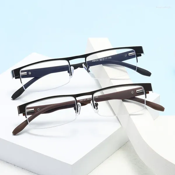 Óculos de sol Lendo óculos homens homens Moda mais antiga PC Quadro portátil Presbiopicypypypysses de alta definição Vision Care 1.0- 4.0