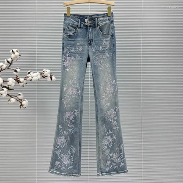 Jeans femminile ins fiore rinestone per donne pantaloni bagliori primaverili ed estivi 2024 High Waist All-Matching Bootcut Street